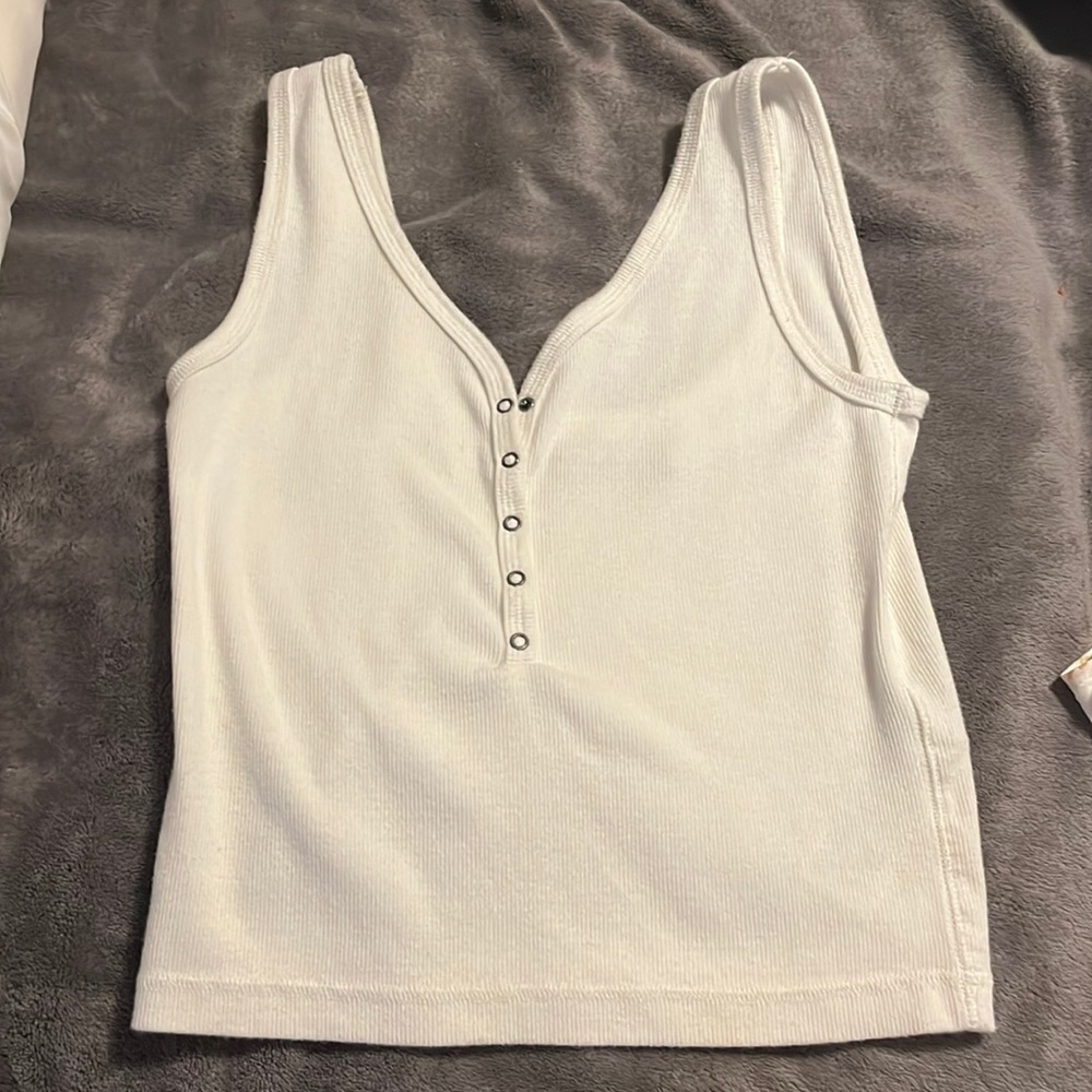 White from Ambercrombie & Fitch